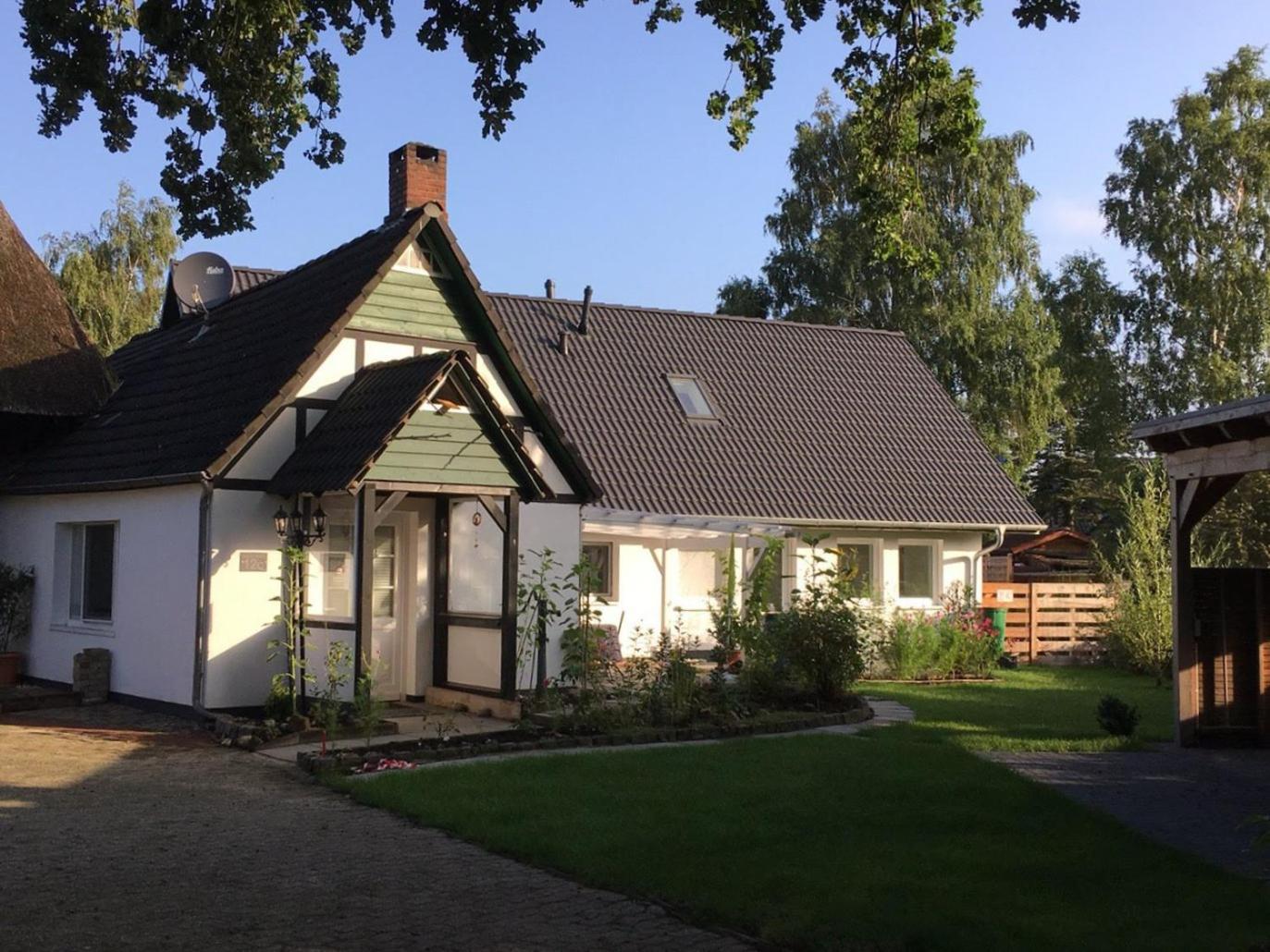 Seezeit, Ferienhaus Bis Zu 6 Personen, 500 Meter Zum Wasser, Mit Garten Hüde Buitenkant foto
